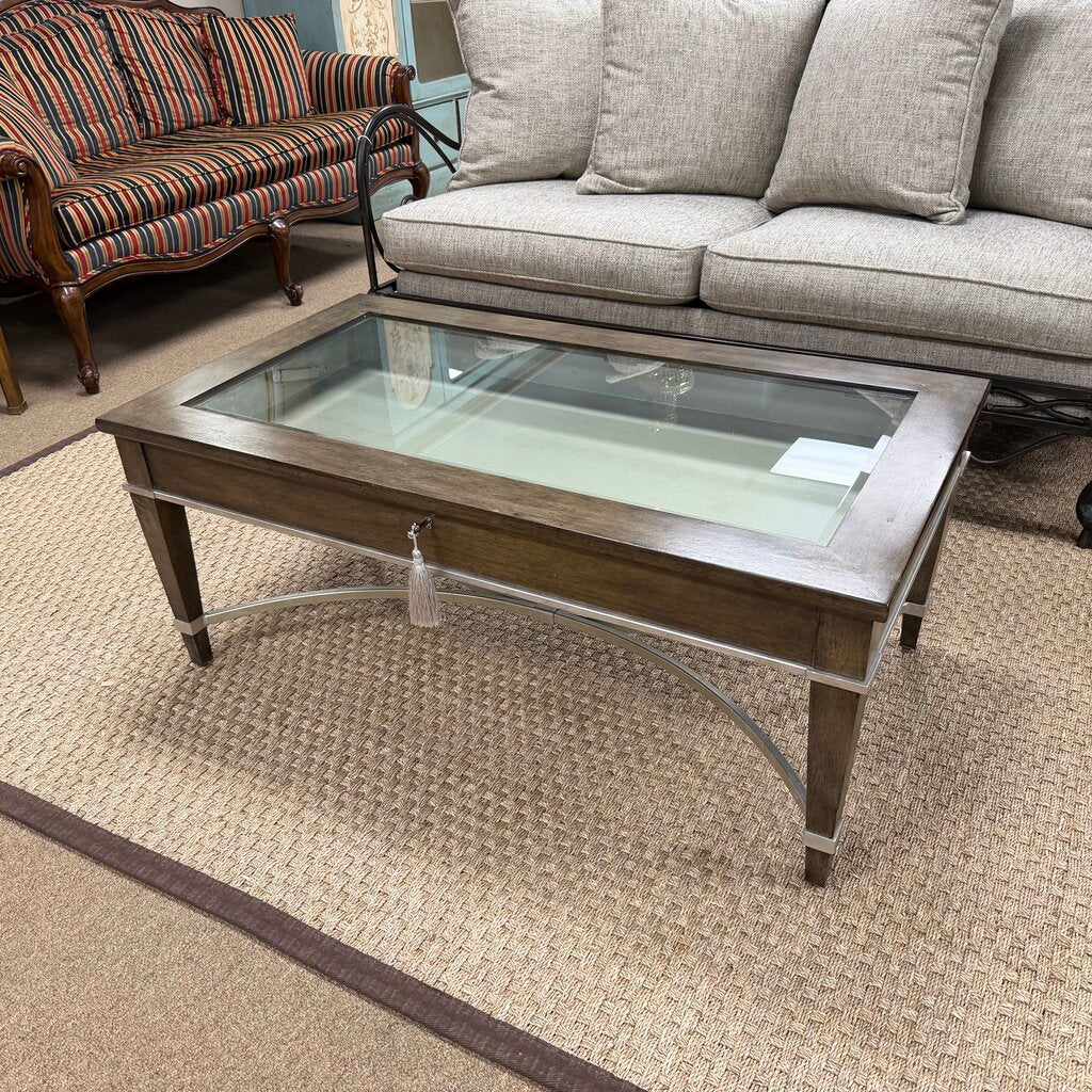 Display Style Coffee Table