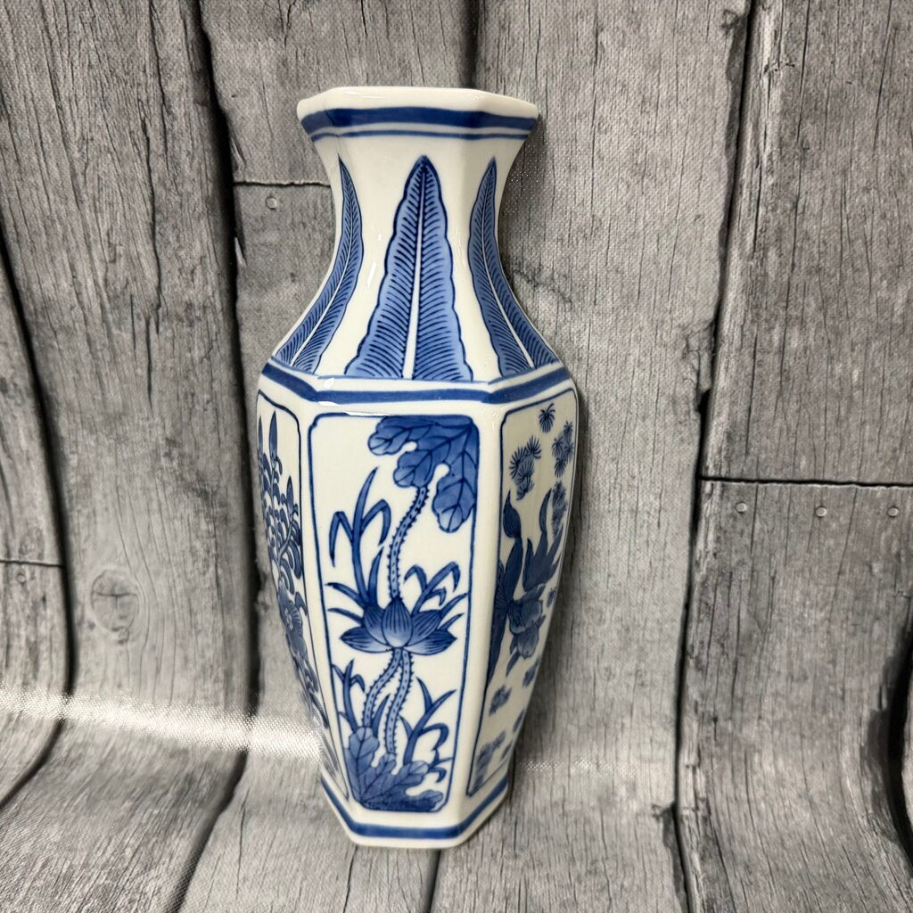 Chinoiserie Wall Pocket Vase
