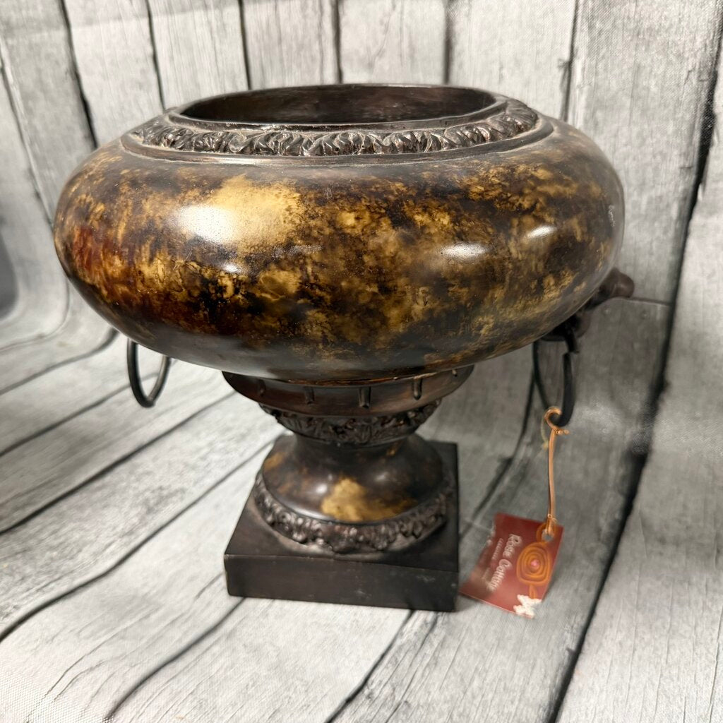 Round Planter