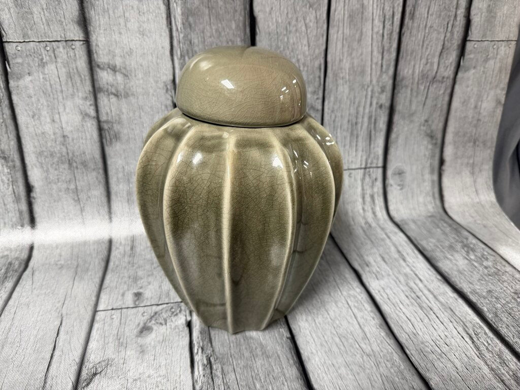 Fluted Jar w/Lid