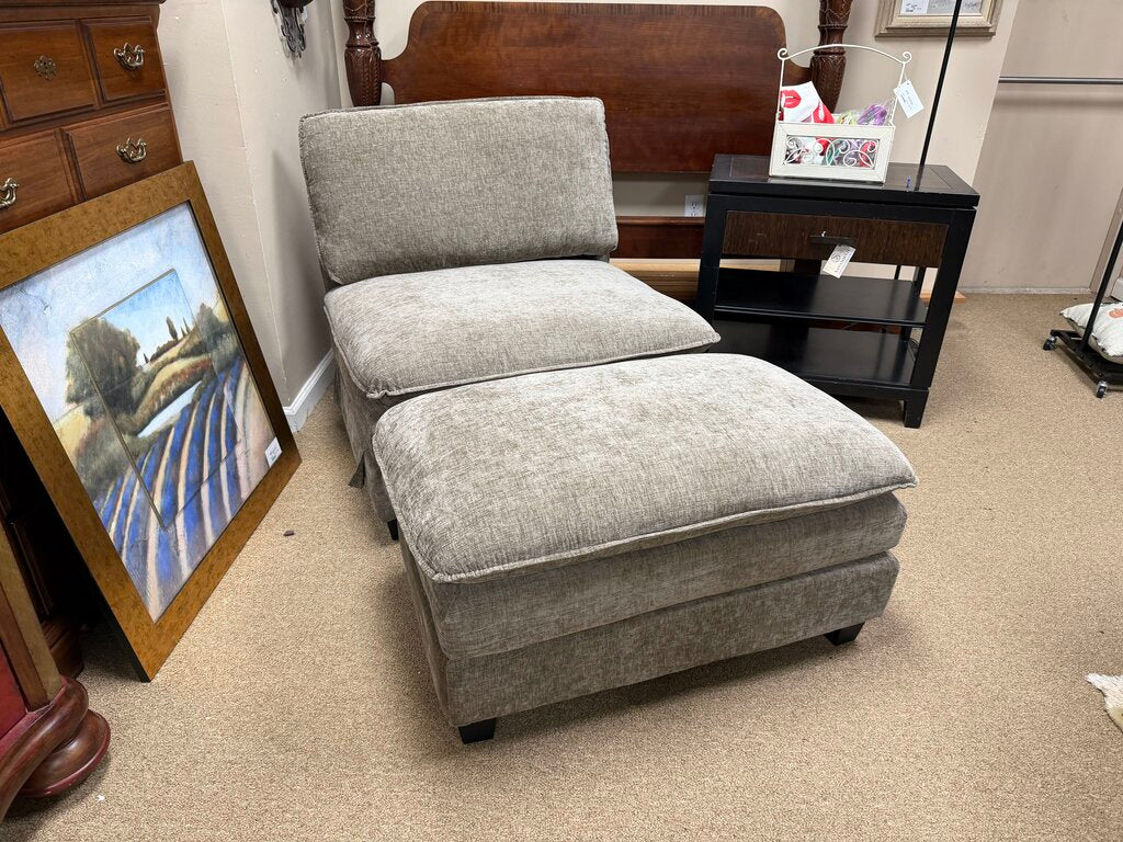 Modular Chair w/Ottoman