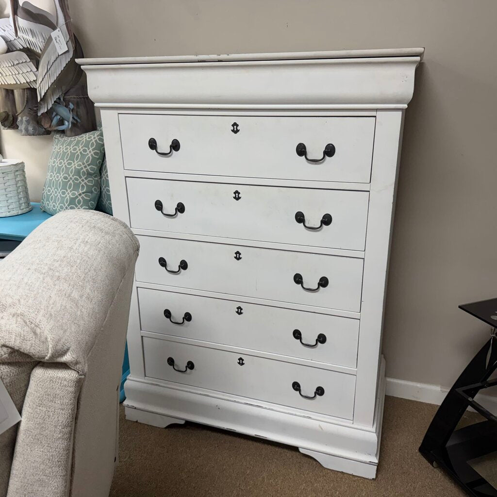 White Chest of Drawers