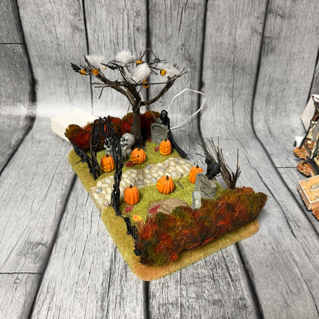 Haunted Front Yard (with box)