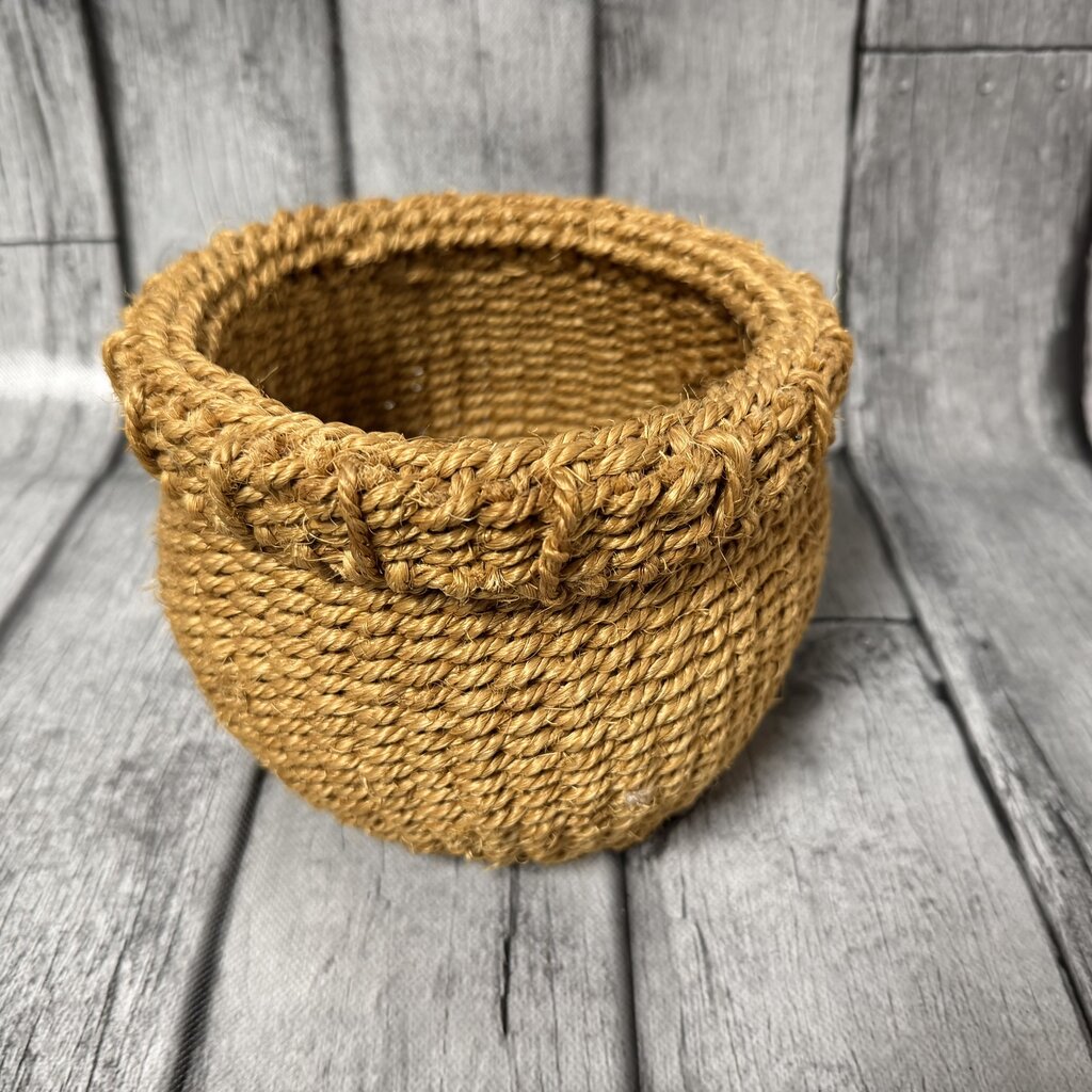 Round Wicker Bowl