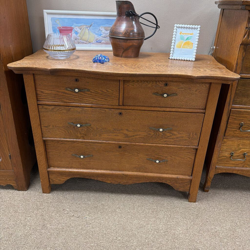 Antique Oak Chest of Drawers