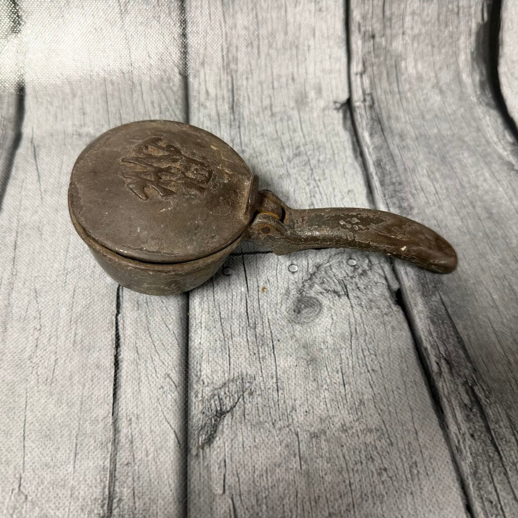 Antique Cast Iron Ice Shaver/Scraper Wrightsville Hardware Co.