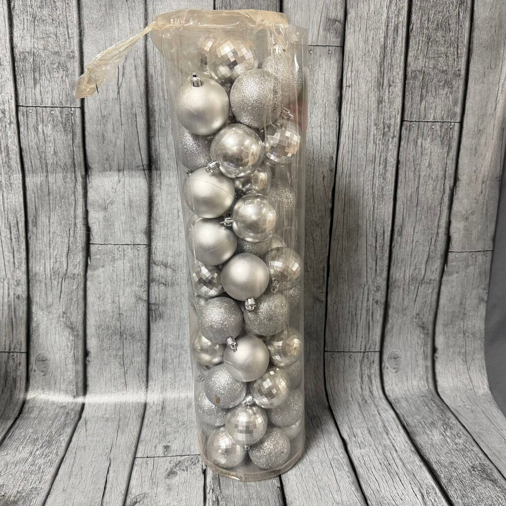 Set/55 Silver Shatterproof Ornaments