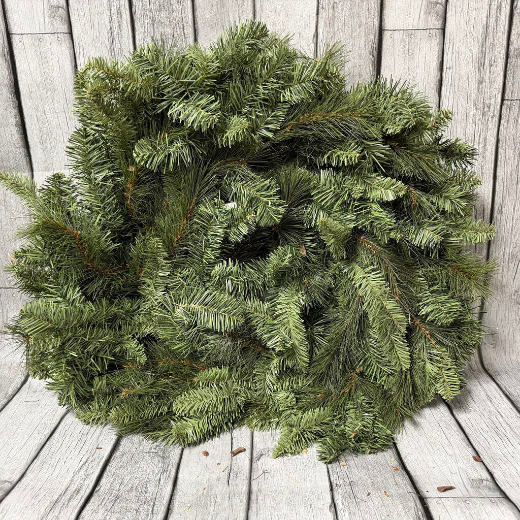 28" Pine Wreath