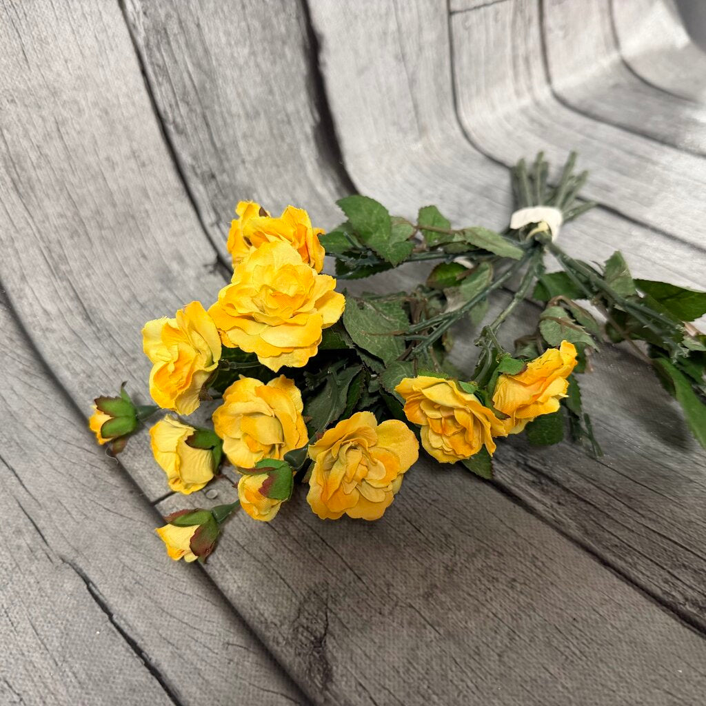 Yellow Tea Rose Stems Bundle
