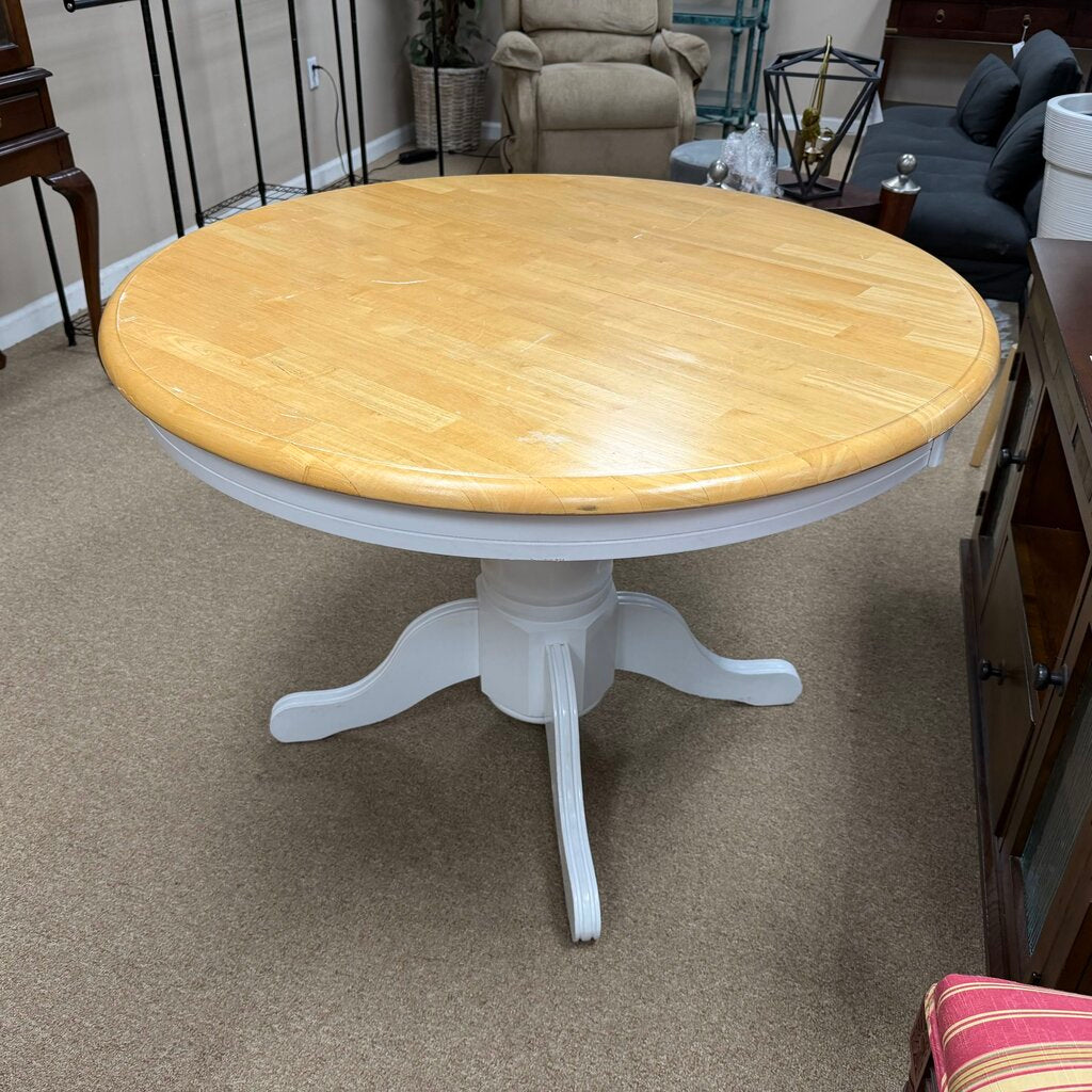 Round Oak Dining Table
