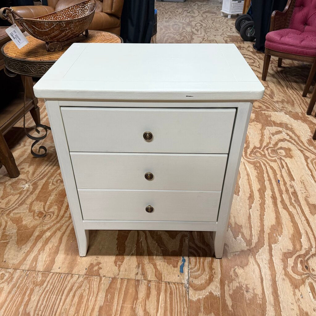 Cream 2-Dr Nightstand