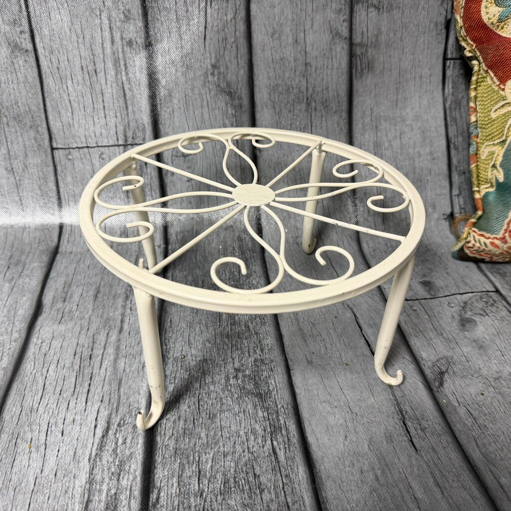 Metal Plant Stand