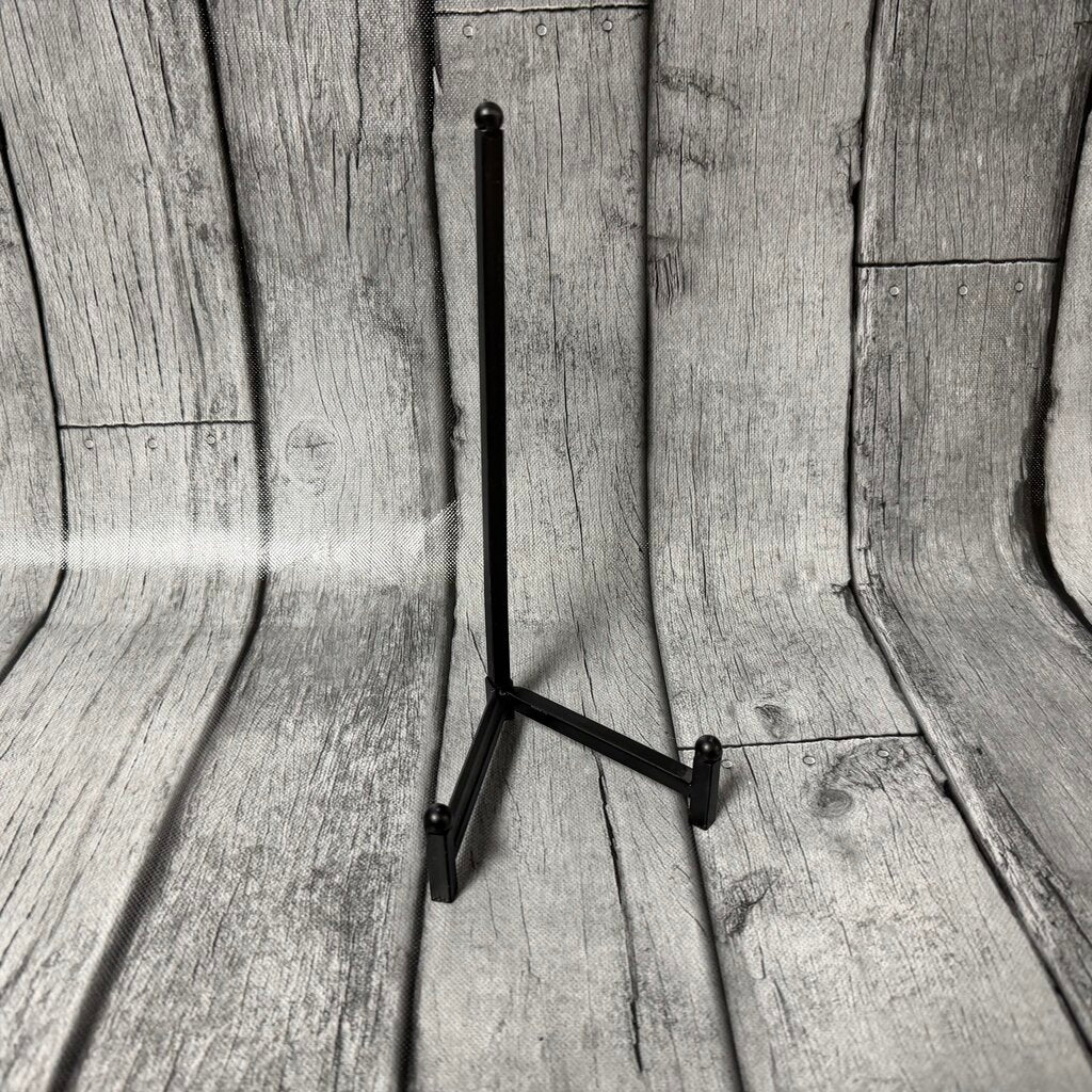 Small Black Metal Tabletop Easel