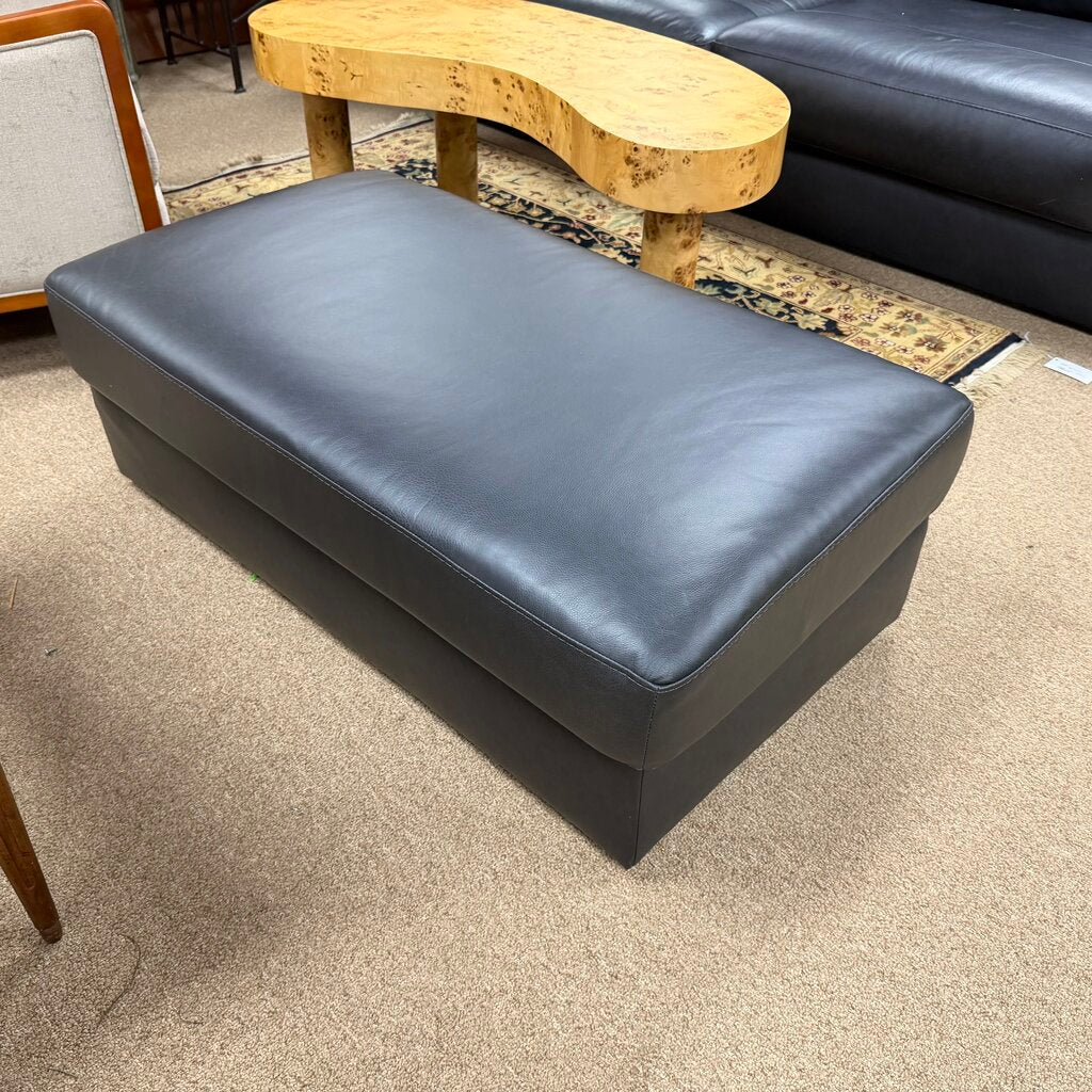 Signature Collection Amiata Leather Ottoman