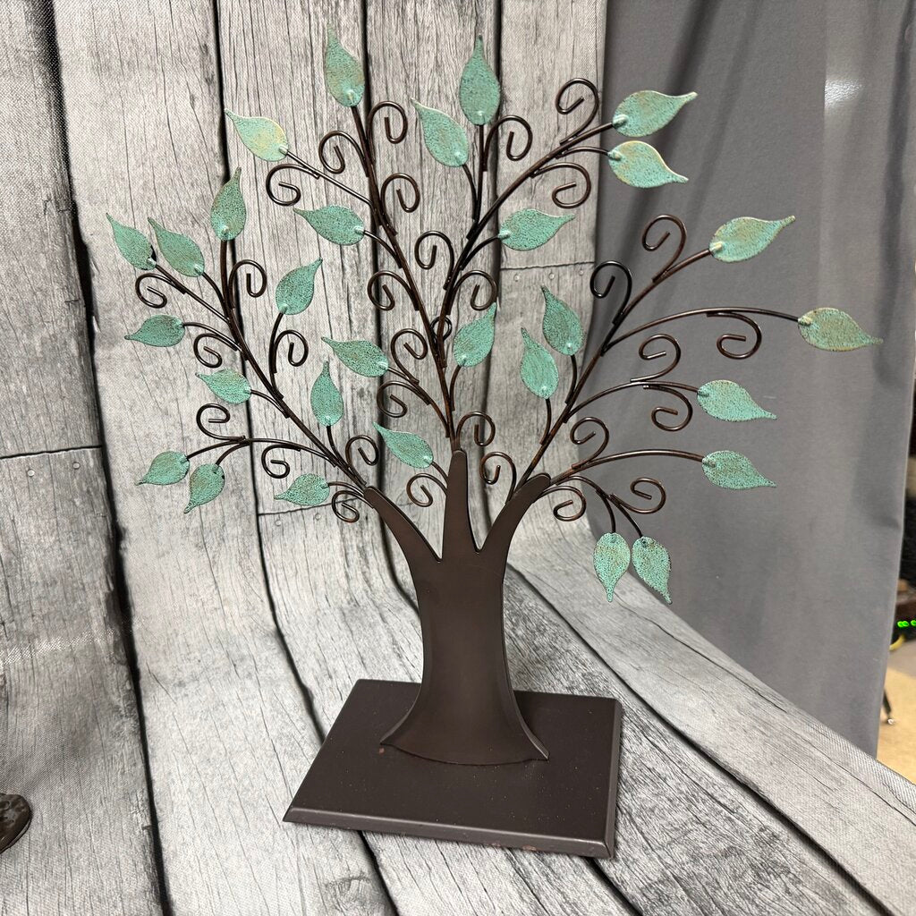 Metal Tree Decor