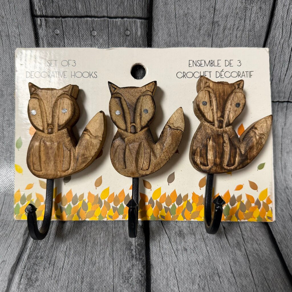 Set/3 Wood Fox Hooks